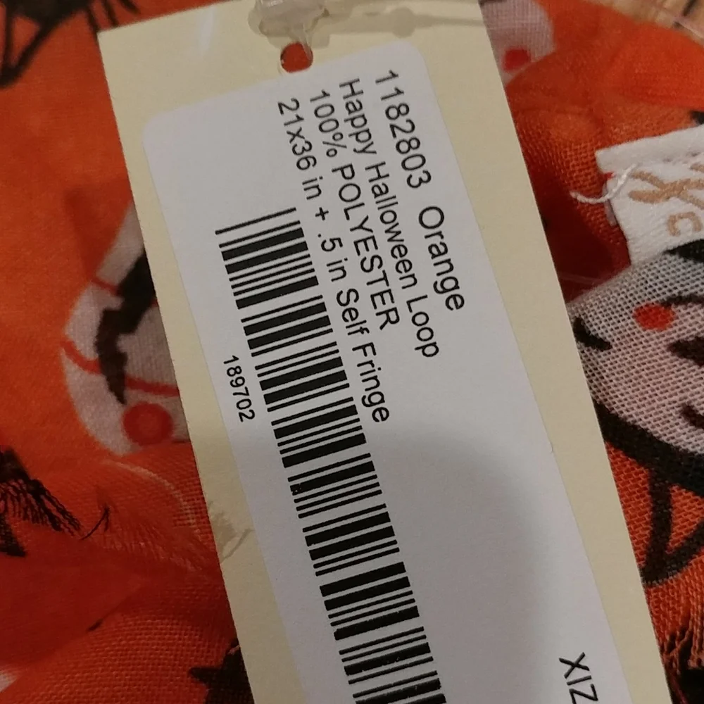 ❤️10/$40 New halloween scarf